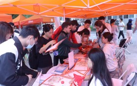 金秋成长刻度：“励志计划”进校园，手绘地图点亮青春安全路